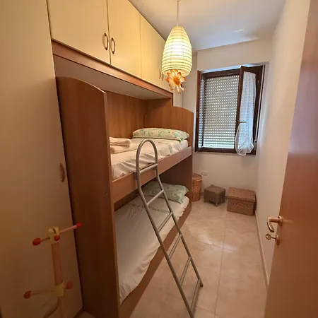 In Via Libia Fronte Mare Roseto Apartamento *